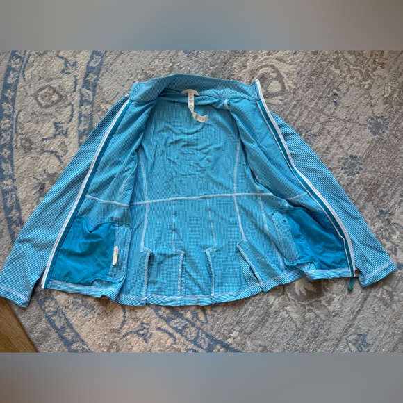 Lululemon Light Blue and White Gingham Pleated Jacket - Picture 5 of 11